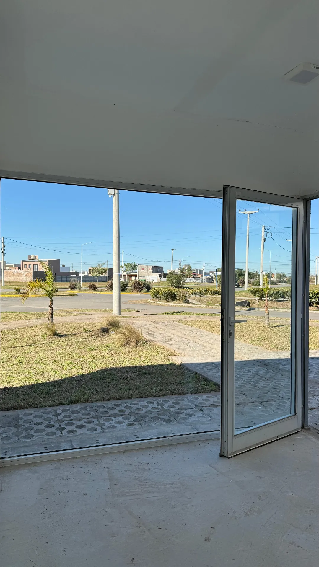 ALVEAR - Local comercial en el corazón de Eco Pueblo
