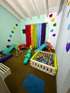 Casa 3 Dormitorios con Cochera y Jardín | Apta Uso Comercial | Dugraty 828 (San Martin 4800)